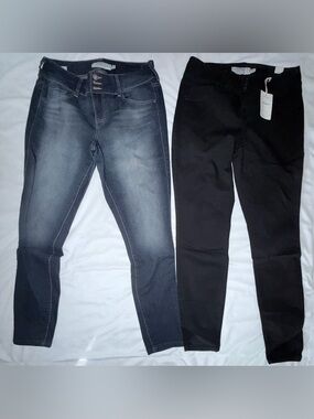 Bundle of 2 Torrid Denim Jeggings